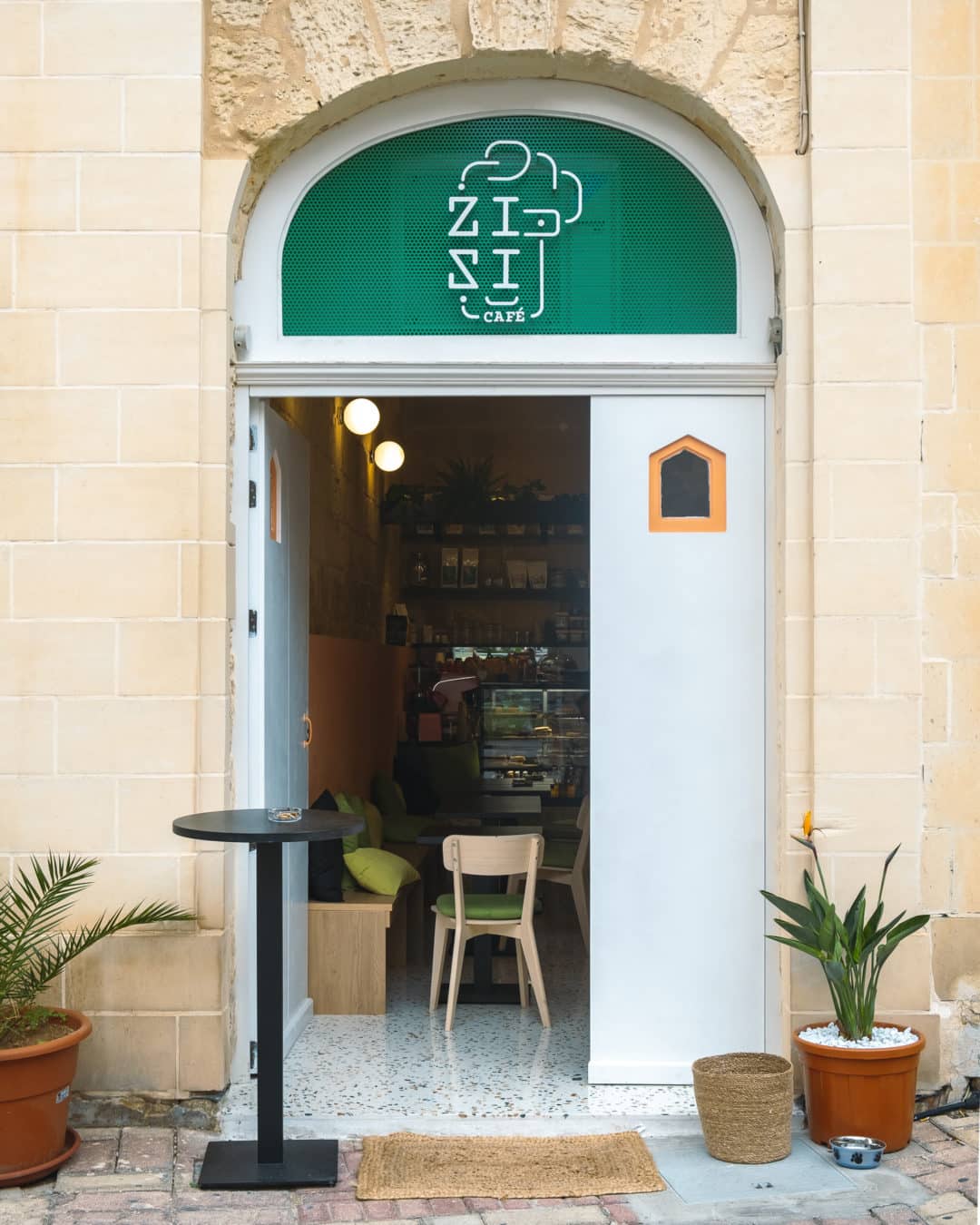 Zizi Cafe cafeteria Naxxar coffee